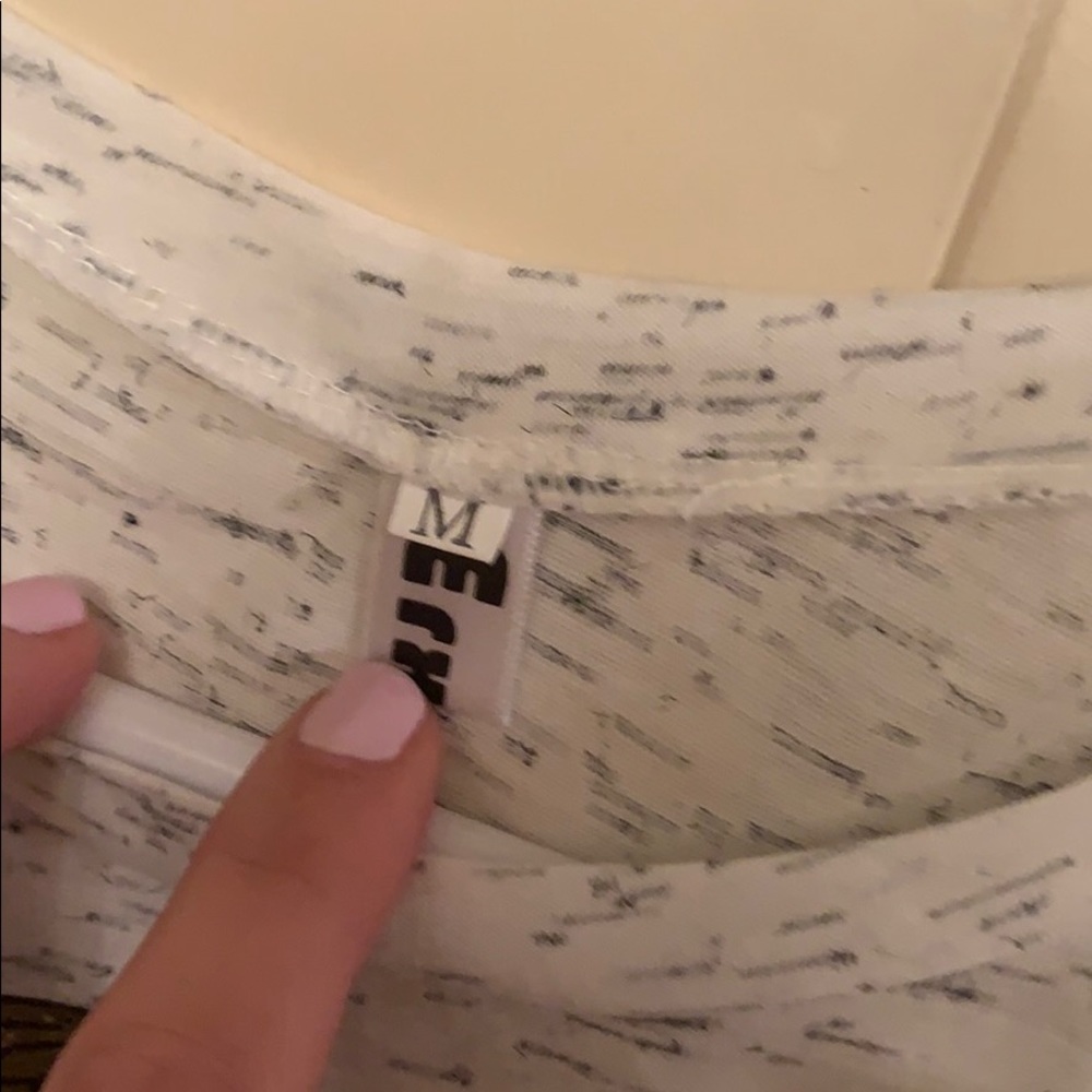 Tank top - Picture 2 of 3